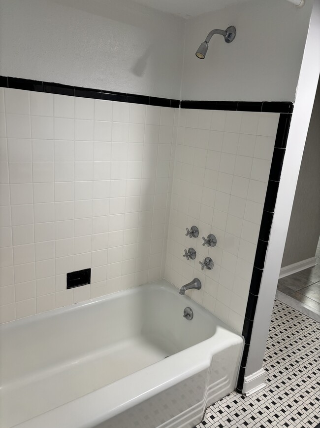 Bathroom - 31 Englewood Ave