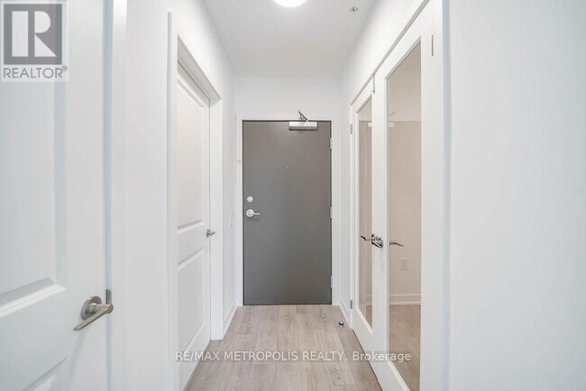 Building Photo - 385 Arctic Red Dr