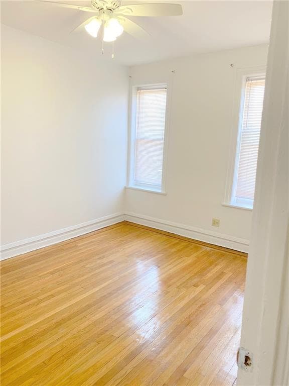 Building Photo - 1761 W 5th St