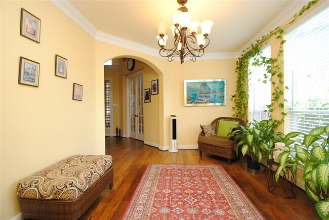 Foto del edificio - 7602 Westmoreland Dr