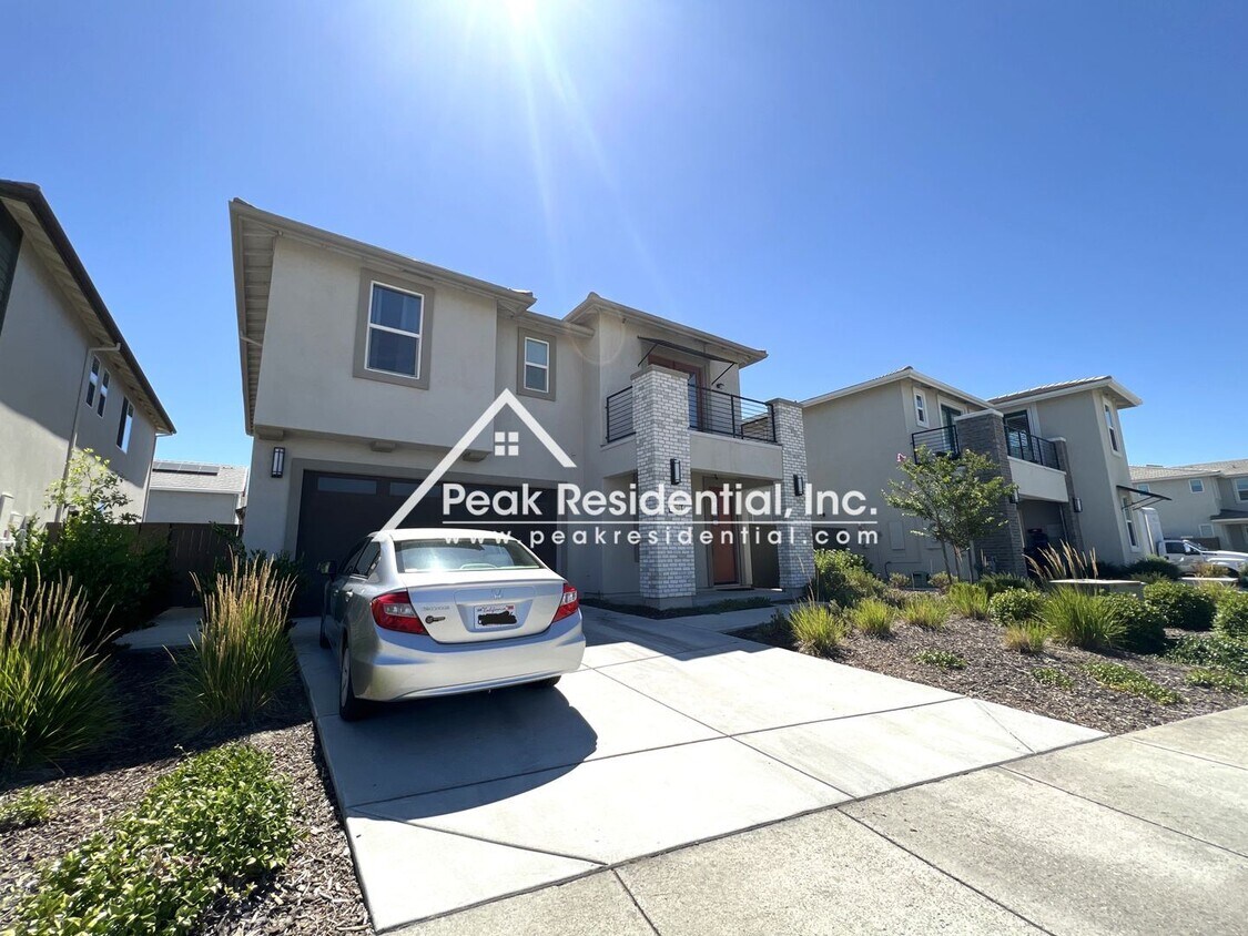 Building Photo - 4 br, 3 bath House - 4480 Juneberry Dr