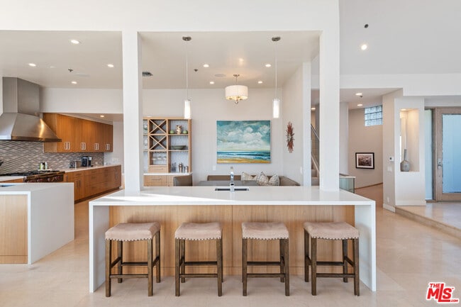 Building Photo - 28026 Sea Ln Dr