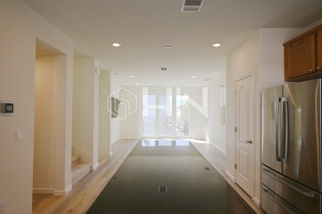 Building Photo - 3018 San Jose Vineyard Ct