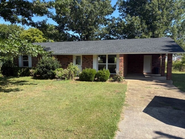 Building Photo - Renovated 3 Bedroom 1 Bath Home for Sale!