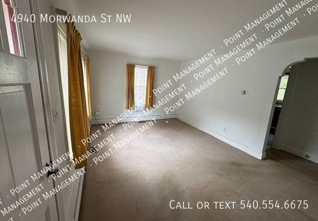 Building Photo - 4940 Morwanda St NW