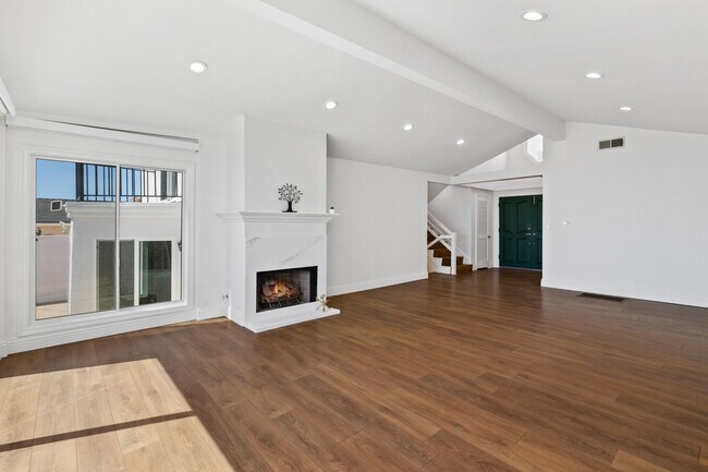 Building Photo - 4013 Via Manzana