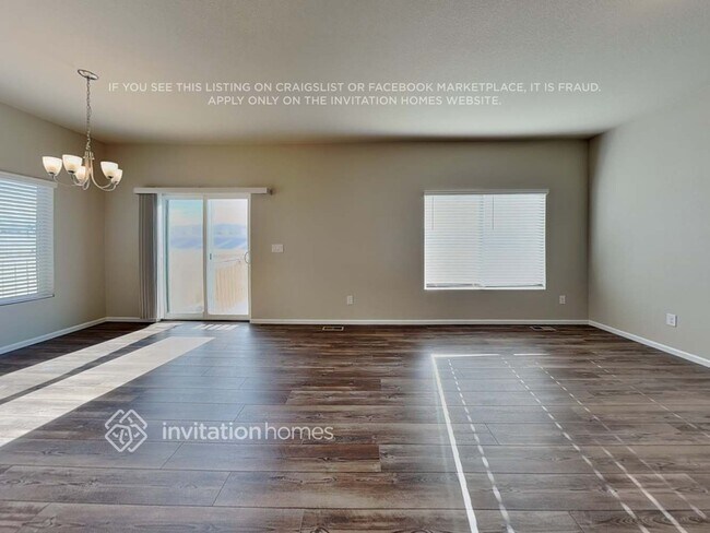 Foto del edificio - 11267 House Finch Ln