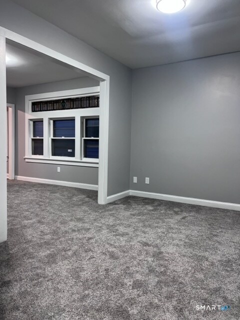 Foto del edificio - 183 Hawley Ave