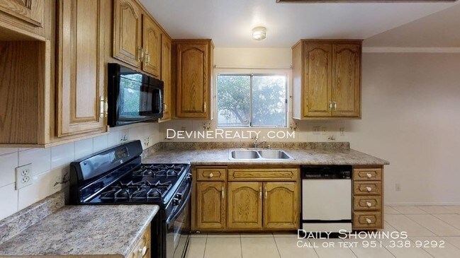 Building Photo - 9010 Ironwood Ct