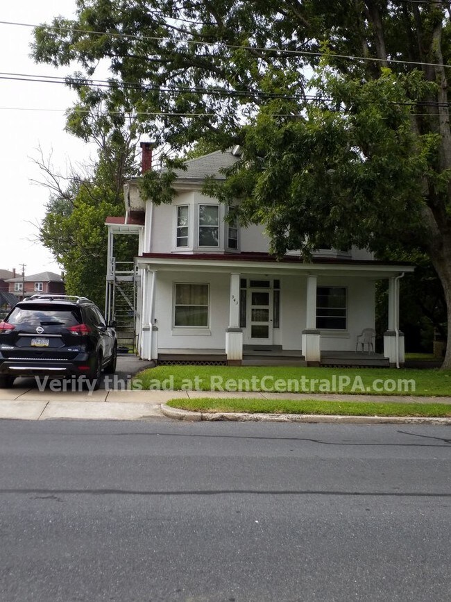 Foto del edificio - 943 New Holland Rd Apt 2