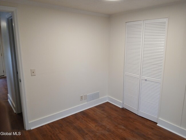 Building Photo - 57 Malta Ave