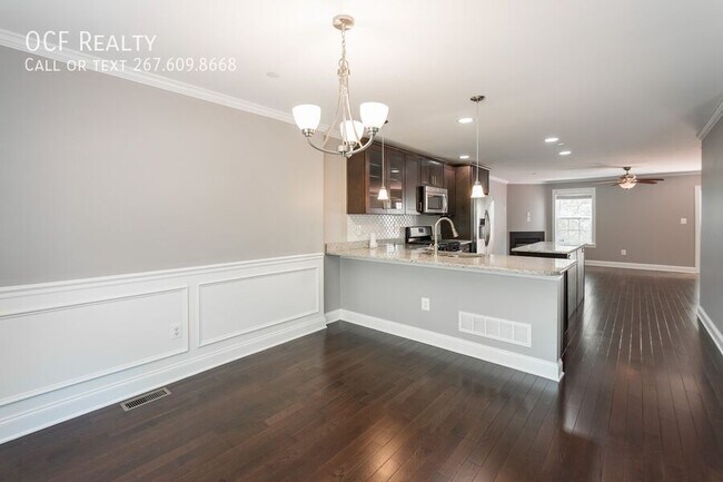 Building Photo - 204 Shawmont Ave