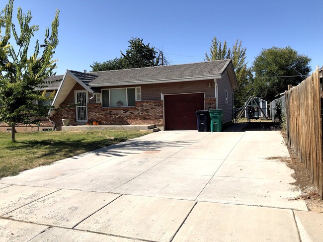 Building Photo - 1817 N 1575 W