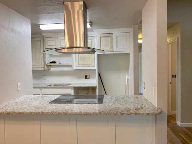 Foto del edificio - Total Remodel 3bed, 2bath, 2car in S Norman