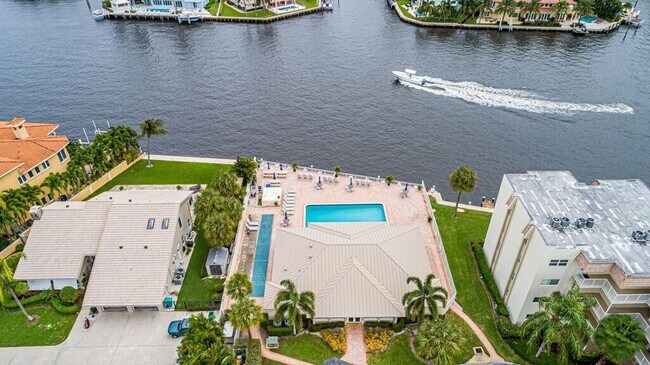 Building Photo - 650 Snug Harbor Dr
