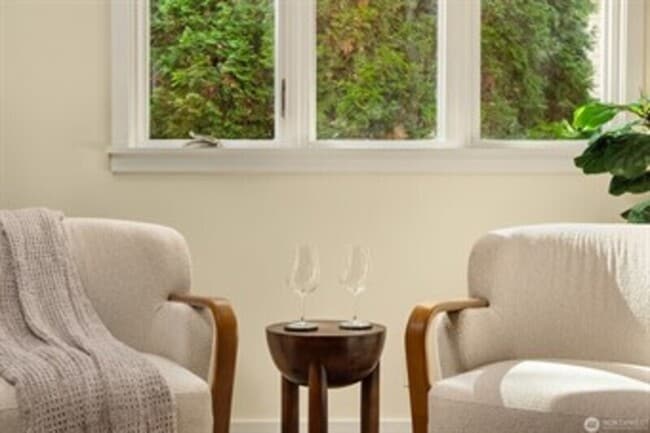 Foto del edificio - 4510 48th Ave NE