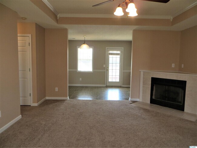 Foto del edificio - 102 Shadow Oak Cir