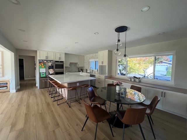 Kitchen & dining - 38 Sullivan Dr