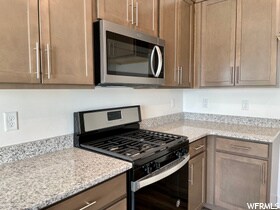 Building Photo - 899 N 1120 E