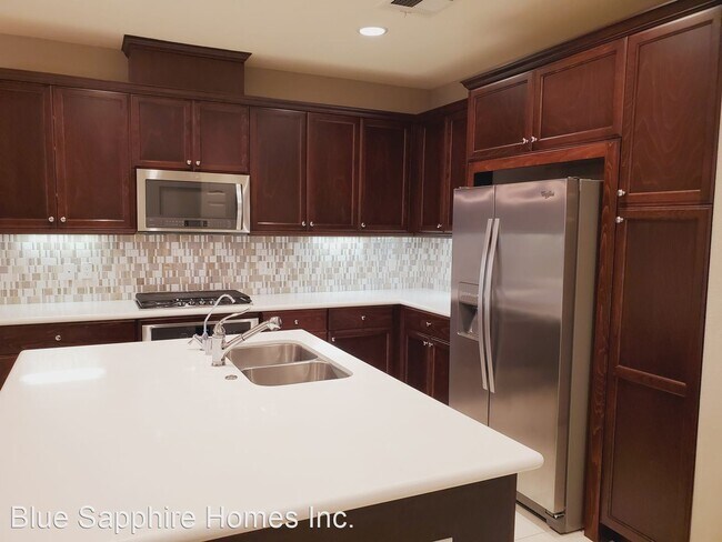 Foto del edificio - 3 br, 2.5 bath House - 1002 S Monarch Rd
