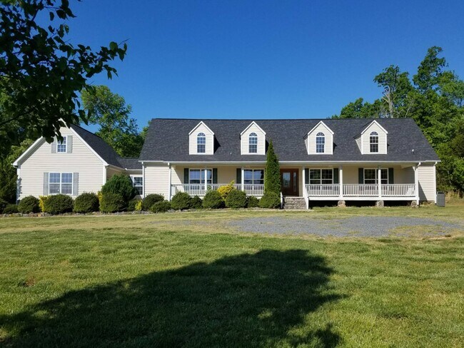 Building Photo - 8037 Old Davis Rd