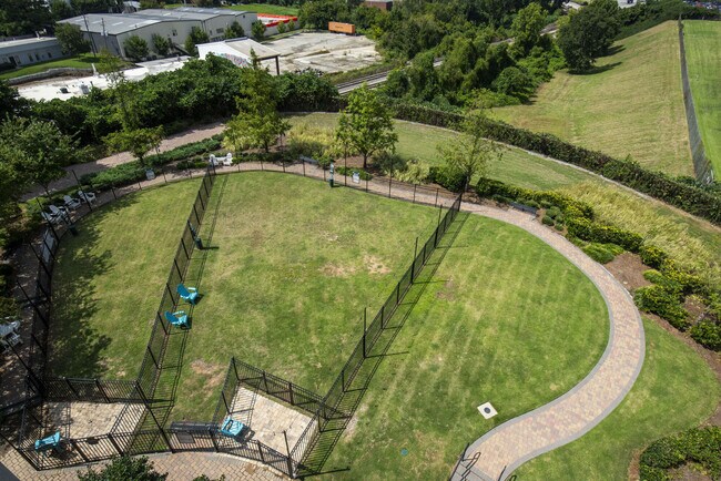 Foto del edificio - The Mill at Westside