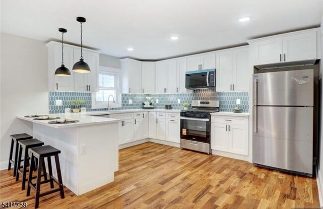 Foto del edificio - 495 S Clinton St