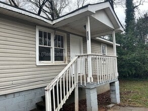 Building Photo - 222 N 15th St