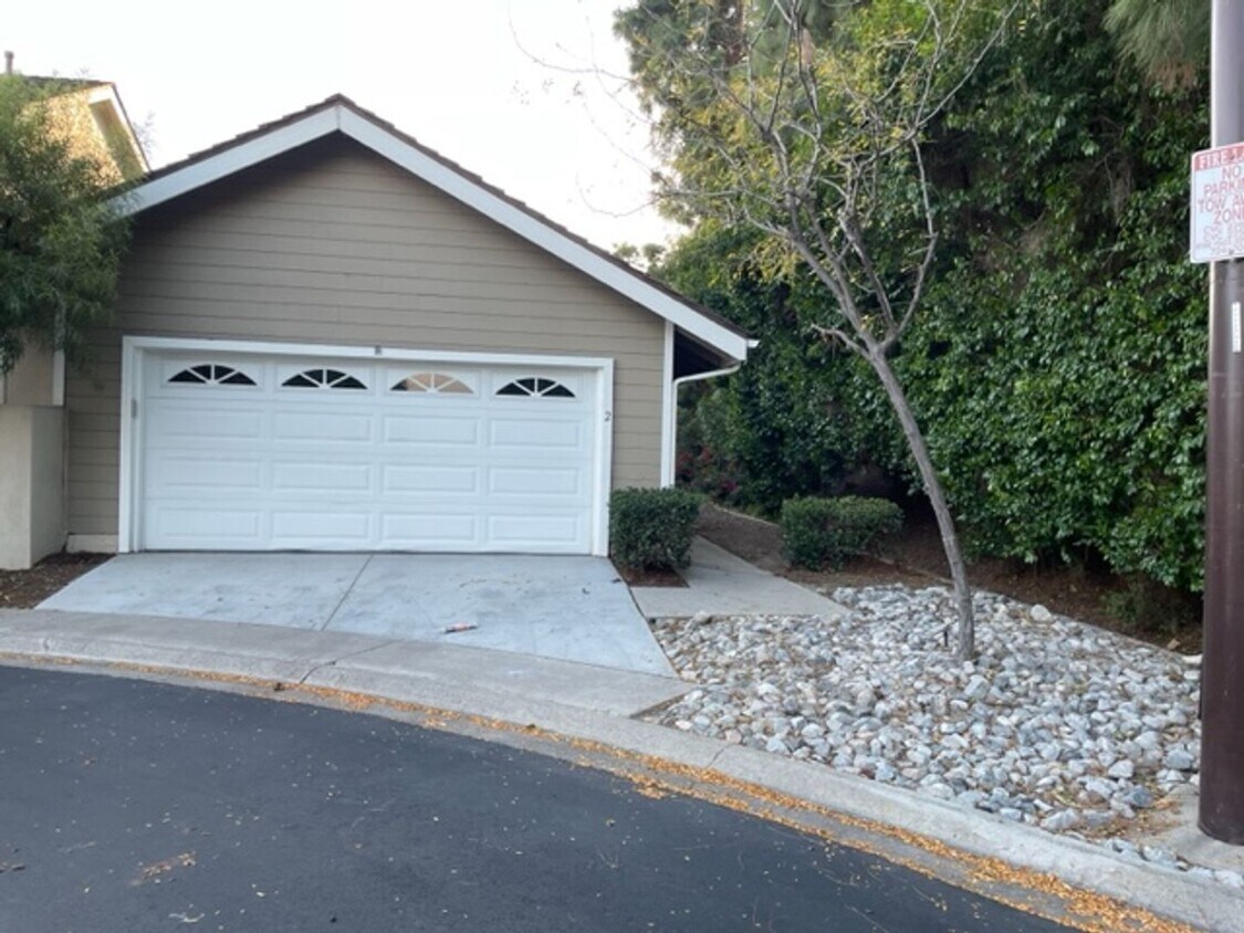 Primary Photo - One Story in Woodbridge-$1000 off rent