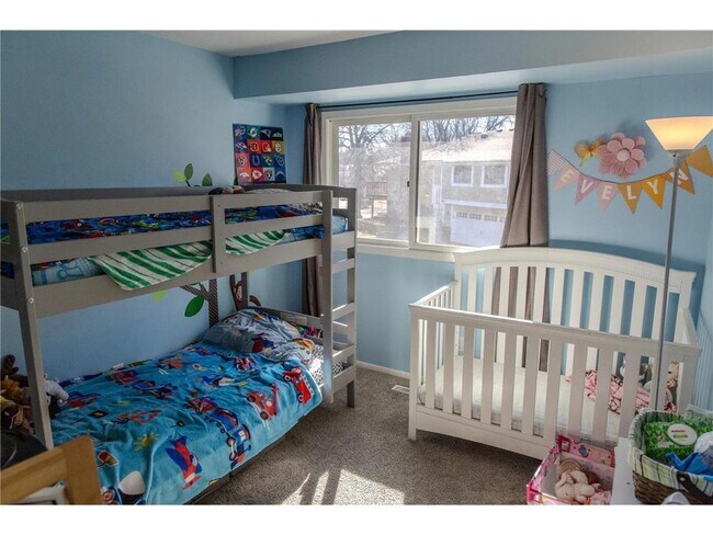 Foto del edificio - 7589 Zinnia Way N
