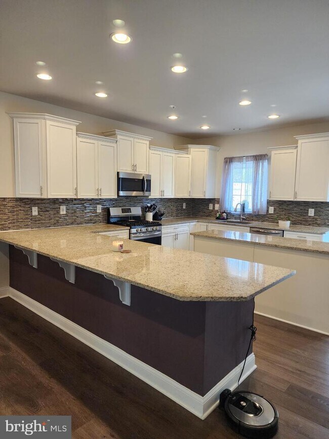 Building Photo - 1520 Witchhazel Cir