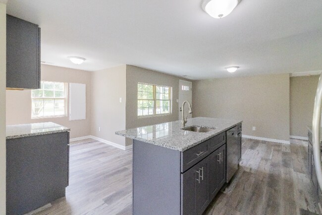 Foto del edificio - 24338 Longview Rd