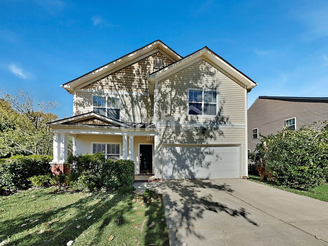 Foto principal - 2101 Trace Creek Dr