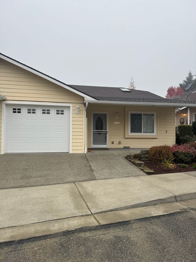 Building Photo - 2004-2006 Duke Ct