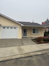 Building Photo - 2004-2006 Duke Ct