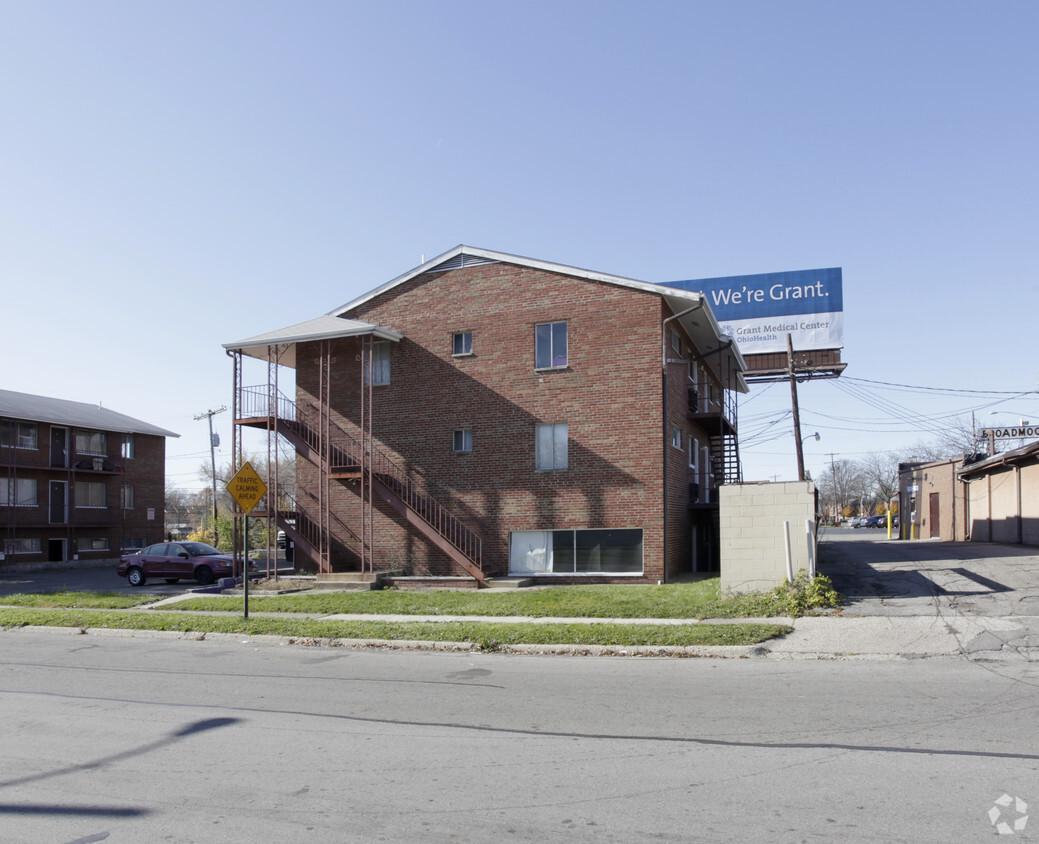 Building Photo - 19 S Weyant Ave