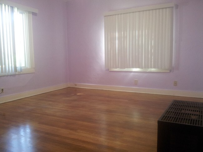 Foto del edificio - 406 Mesa Street Southeast