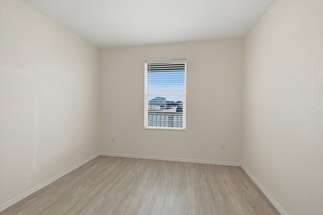 Foto del edificio - *Half off of the 1st months rent!*