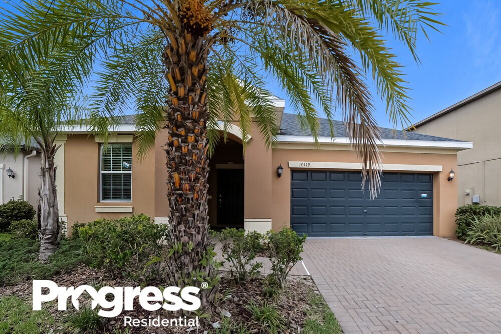 Foto principal - 10119 Count Fleet Dr