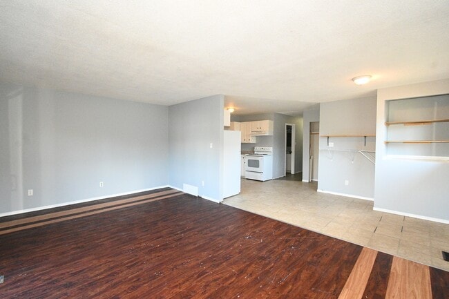 Building Photo - 2113 Quince St