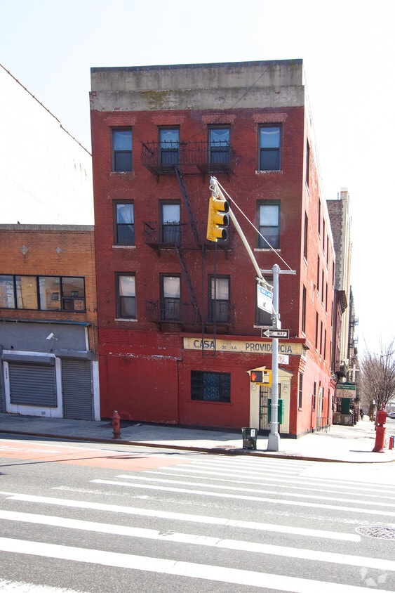 Building Photo - 2222 First Ave