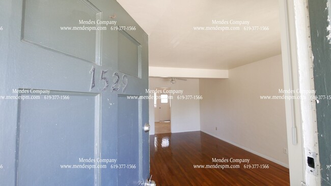 Foto del edificio - Charming 2 bd/ 1 bth apartment in Point Lo...