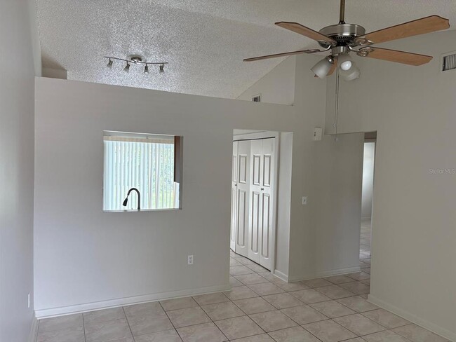 Building Photo - 12313 Eastcove Dr