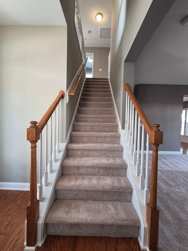 Foto del edificio - NEW LISTING!!!!!