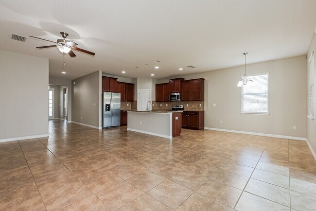 Foto del edificio - 402 Blakely Ct