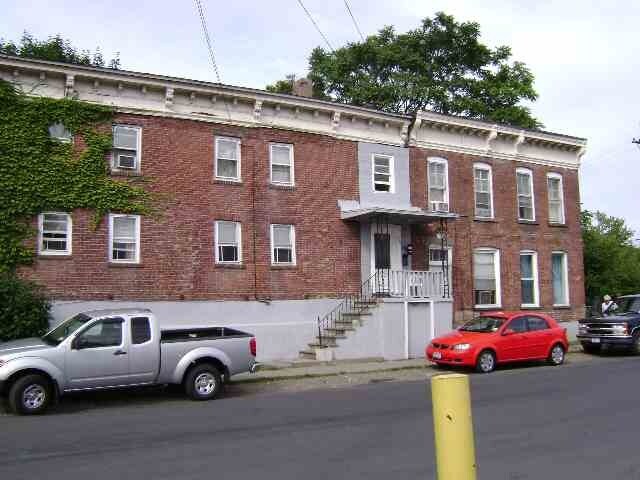 Building Photo - 205-209 25th St