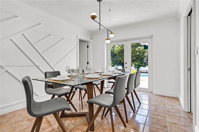 Foto del edificio - 6421 NE 22nd Ave