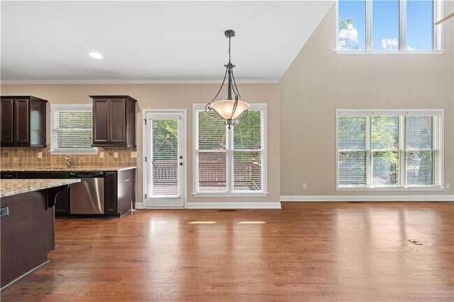 Foto del edificio - 2180 Hilltop Overlook Way