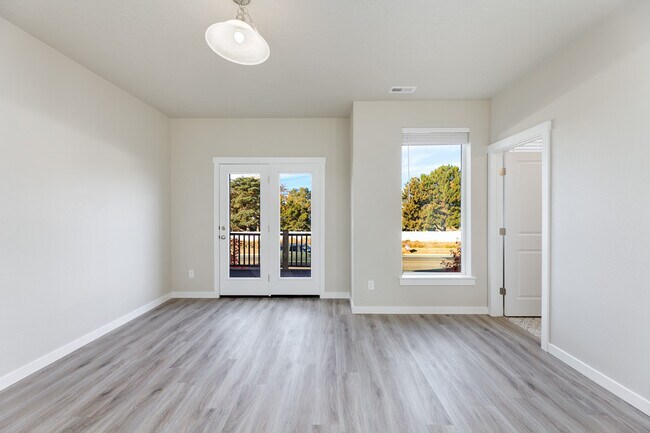 2nd Floor - Kitchen - rear - 3143 N Network Ln