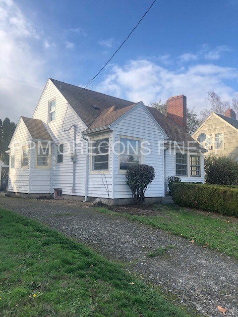 Foto principal - 6935 N Greeley Ave